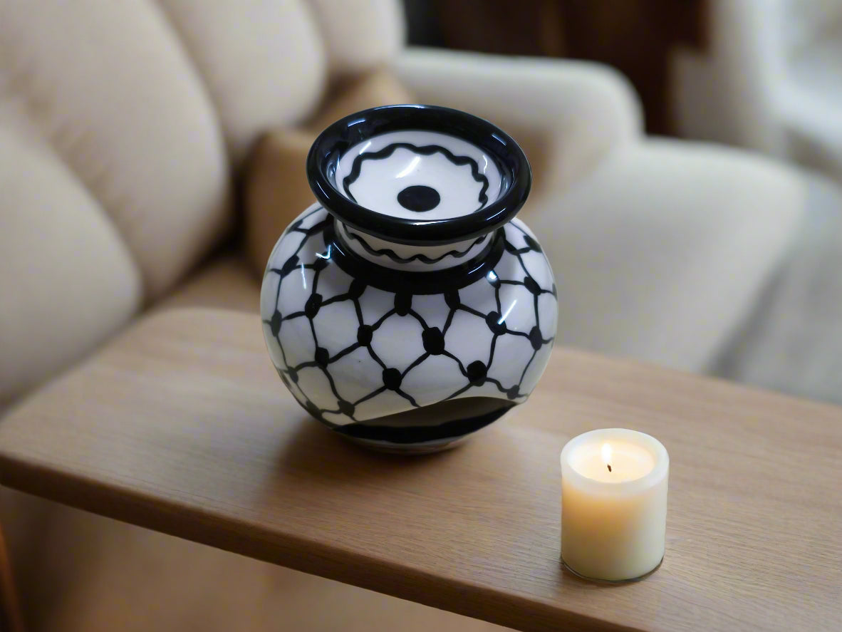 Handmade Ceramic Candle & Aromatic Oil Holder | Black & White Kuffiyeh Pattern