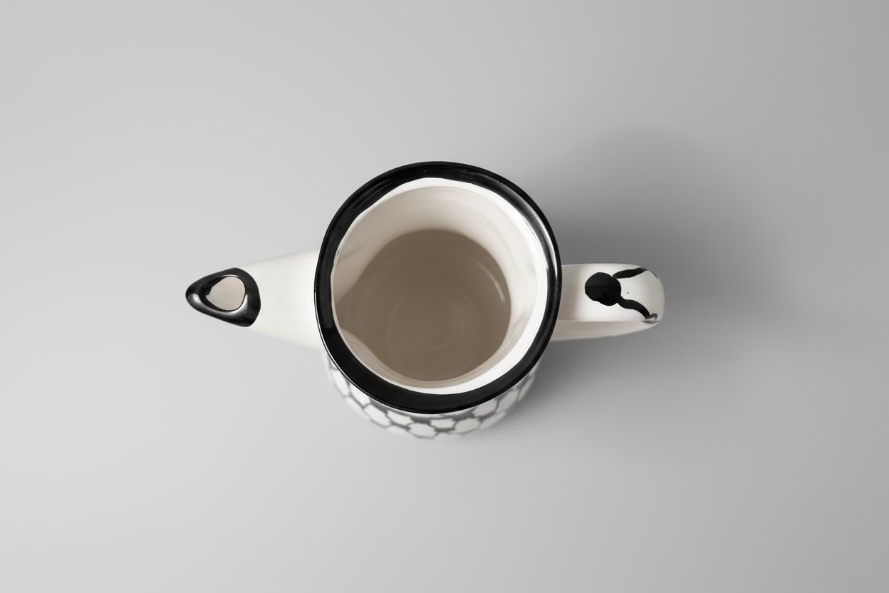 Teapot with a handle